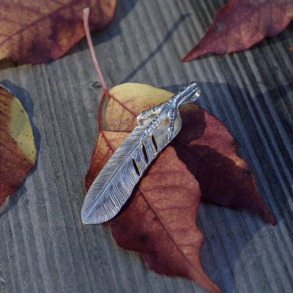 KinG Smith Feather with Eagle Claw  Left / Large